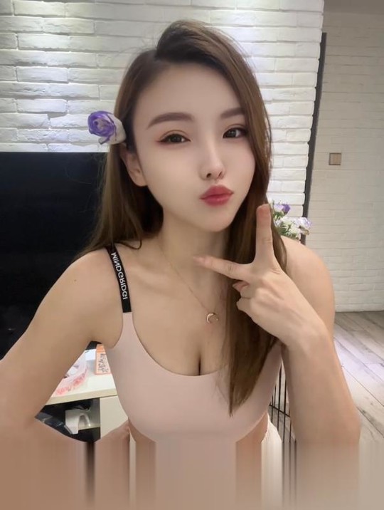 广东-深圳性感瑜伽女友-1.jpg